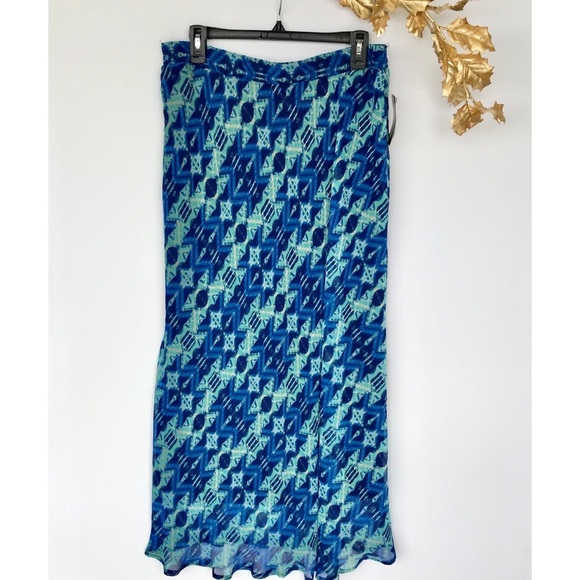 89th & Madison Aztec Abstract maxi Skirt (L) - Picture 6 of 6
